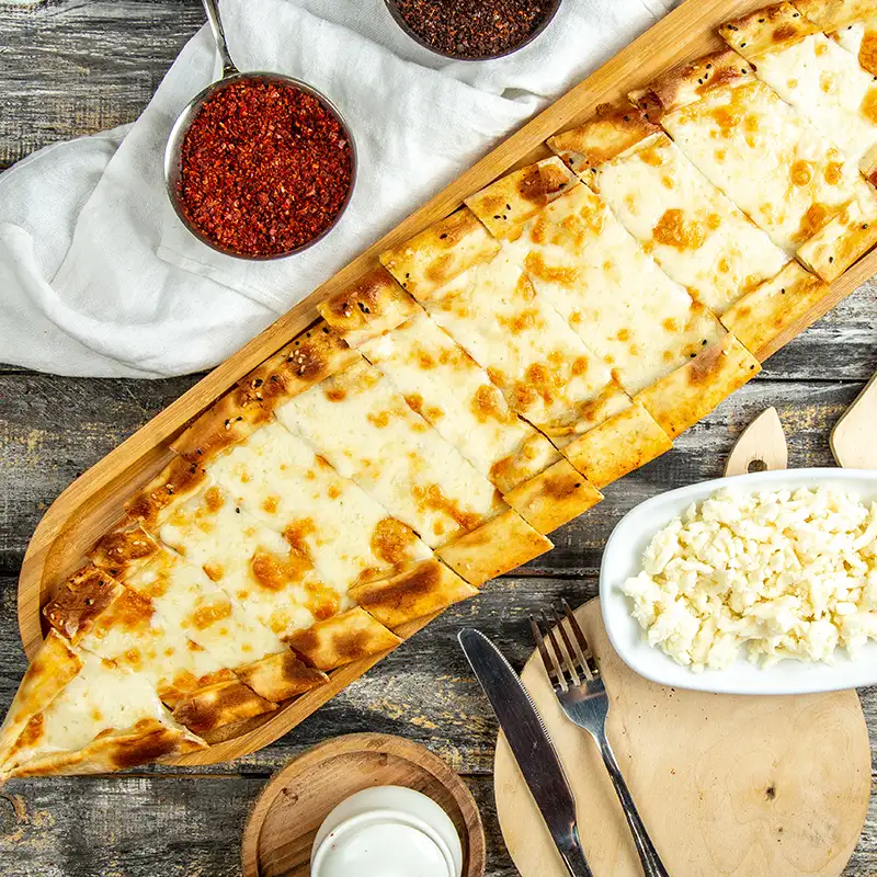 Pide au fromage